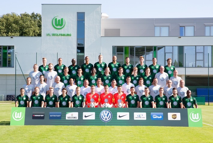 Vfl Wolfsburg Mannschaftsfoto