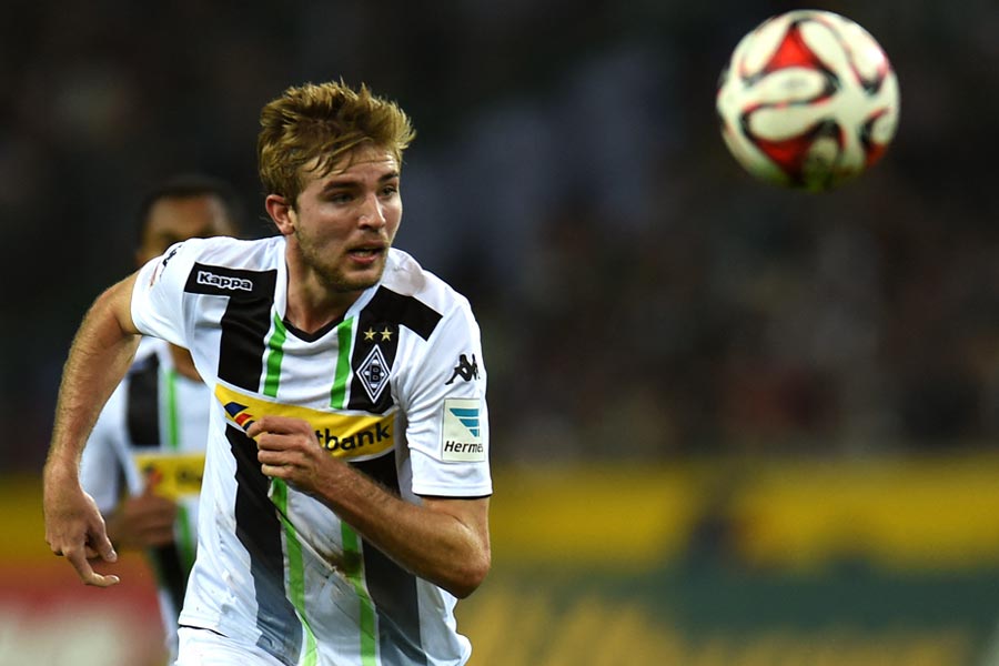 Christoph Kramer läuft dem Ball hinterher