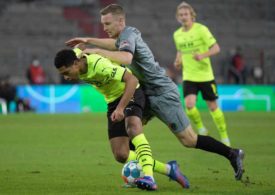 Bellingham und Ohlsson kämpfen um den Ball