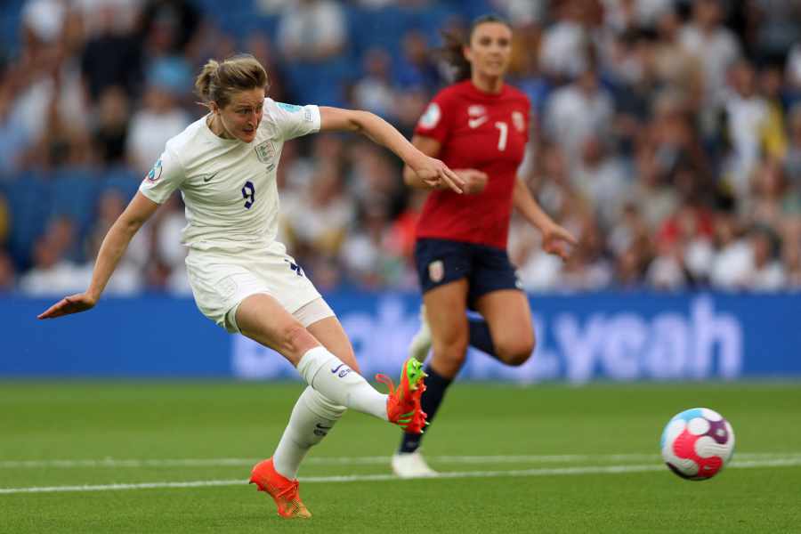 Ellen White England vs Spanien