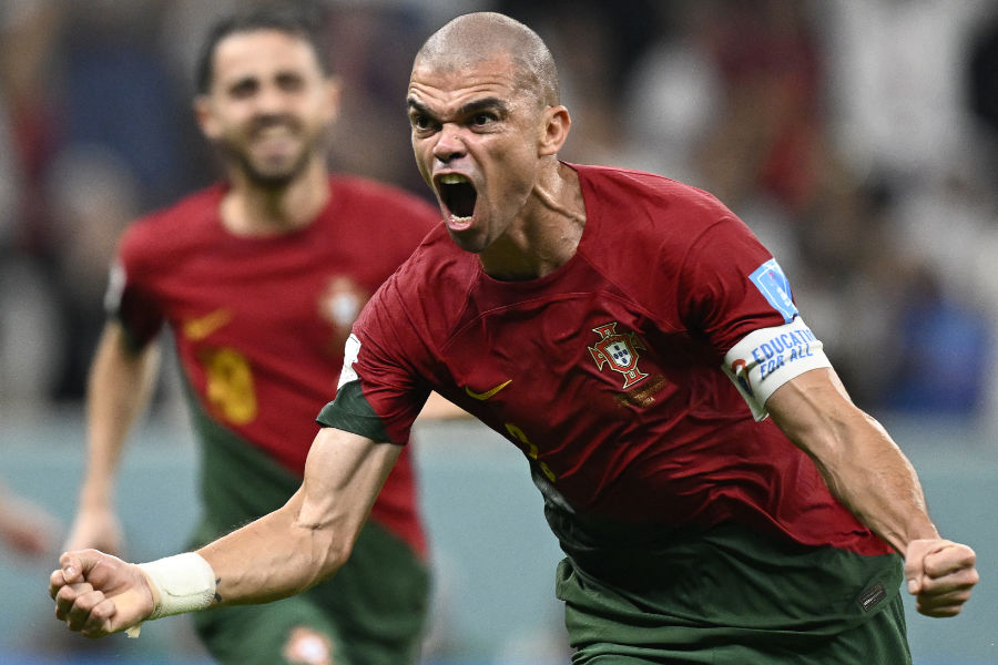 Portugals Kapitän Pepe bejubelt seinen Treffer