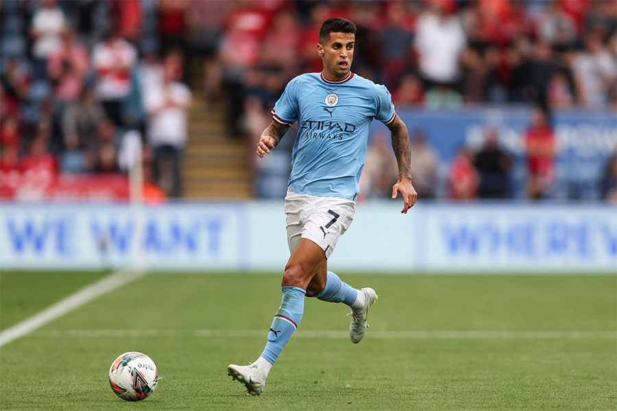 Der Fußballspieler Joao Cancelo von der Mannschaft Manchester City